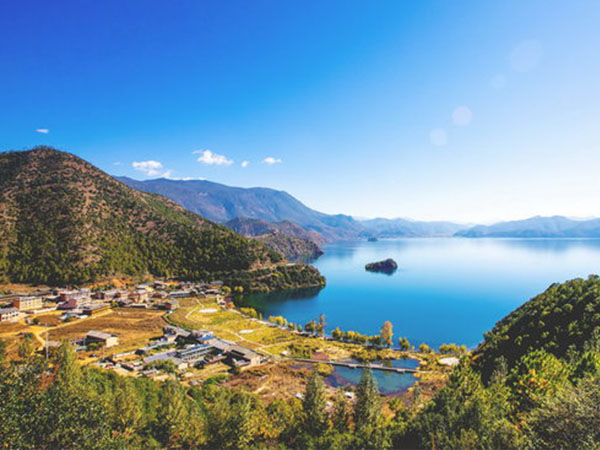 泸沽湖
