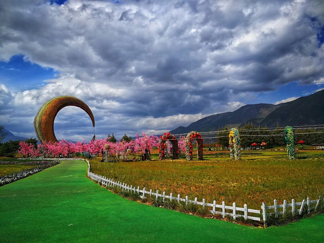 丽江雪山玫瑰庄园拓展基地