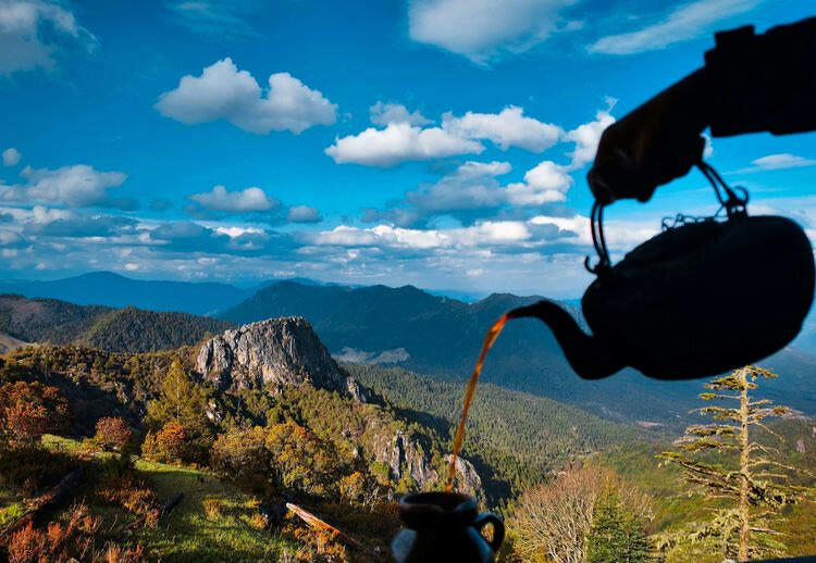 丽江古老神秘的阿纳国徒步之旅之丽江玉龙石头乡桃花村！