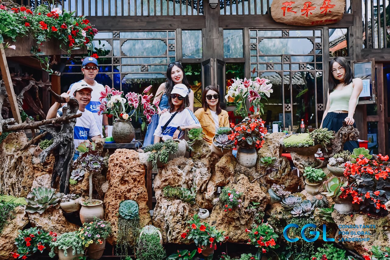 丽江玉龙雪山旅游团建公司