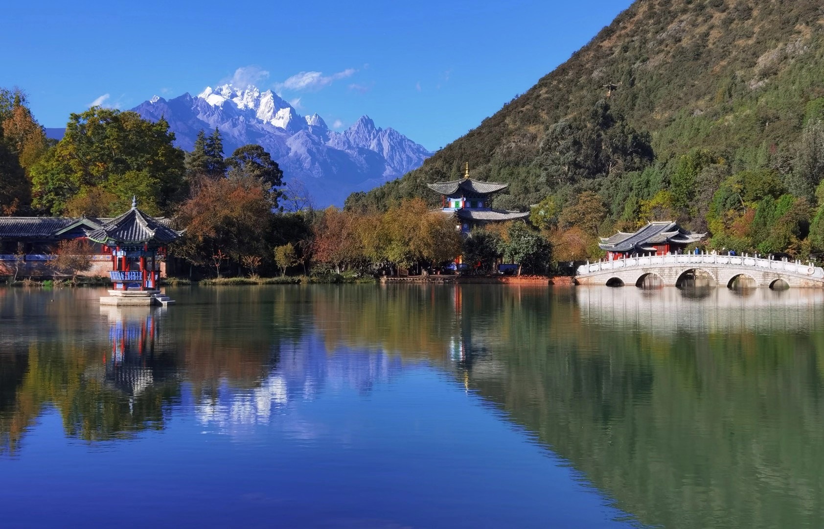 丽江黑龙潭公园