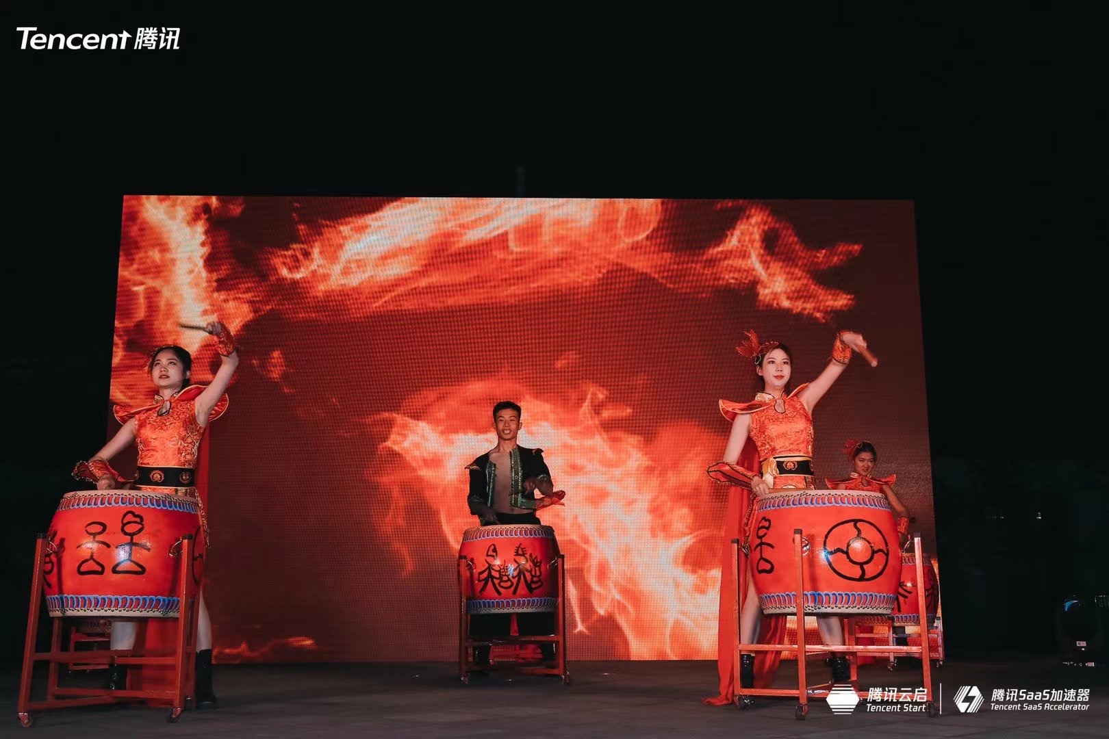 丽江铂尔曼度假酒店室外庆祝晚宴