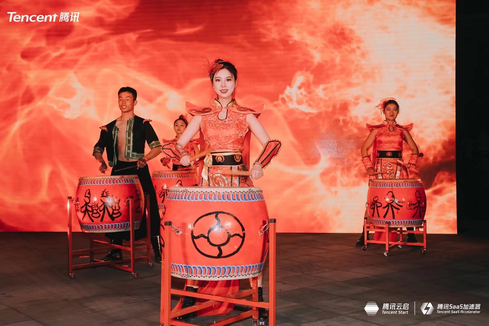 丽江铂尔曼度假酒店室外庆祝晚宴
