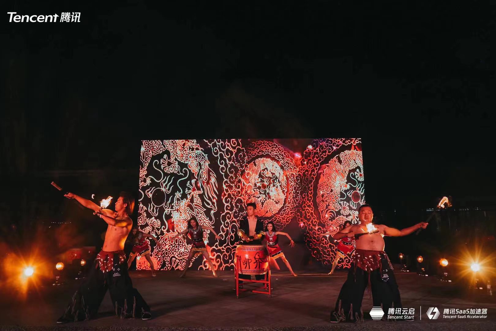 丽江铂尔曼度假酒店室外庆祝晚宴