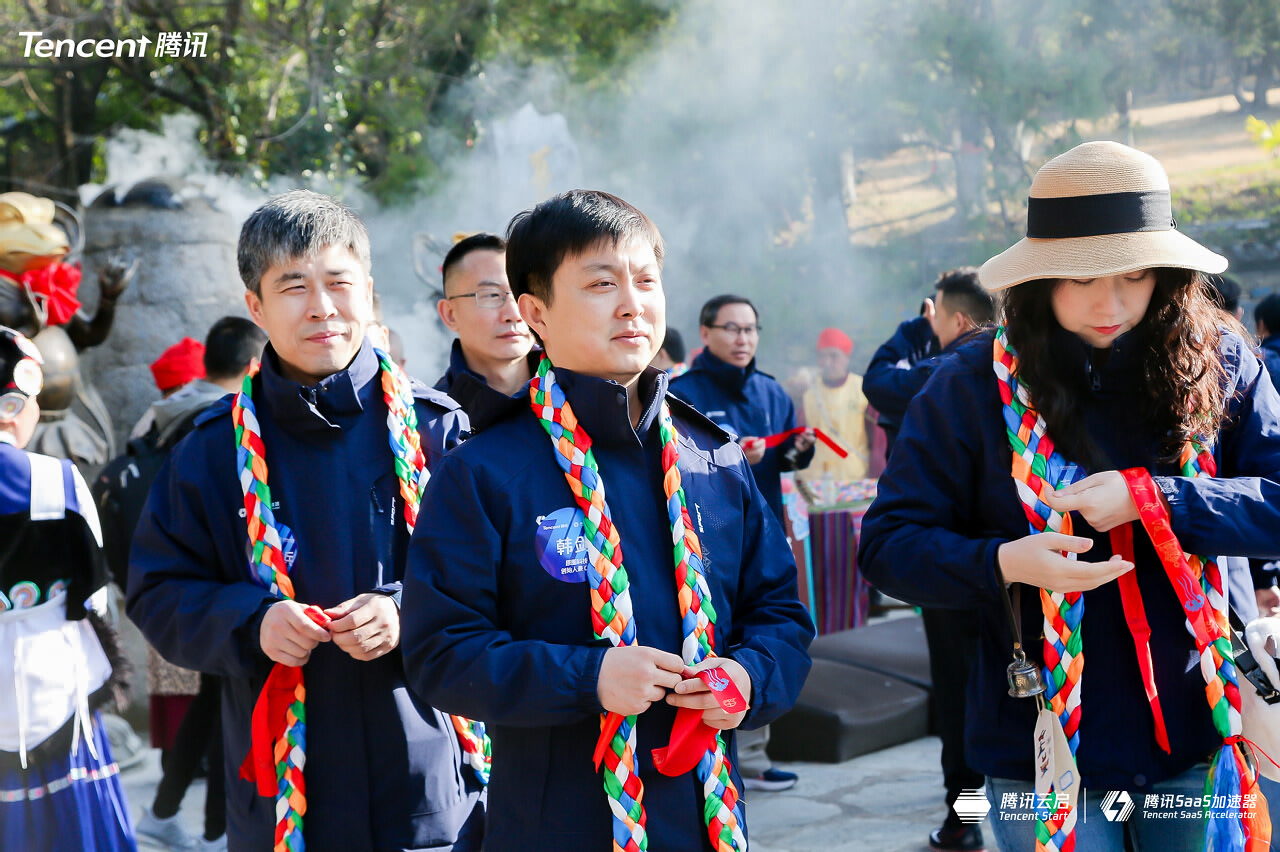 丽江东巴祈福仪式