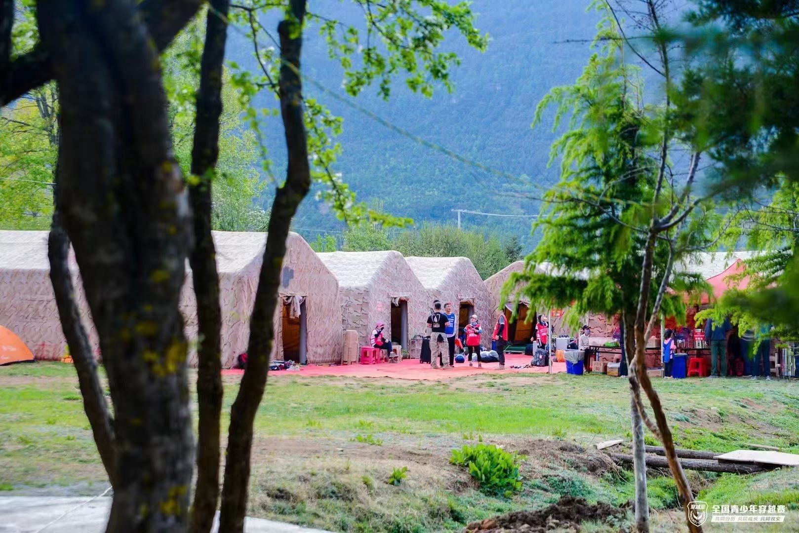 丽江茶马古道徒步穿越团建