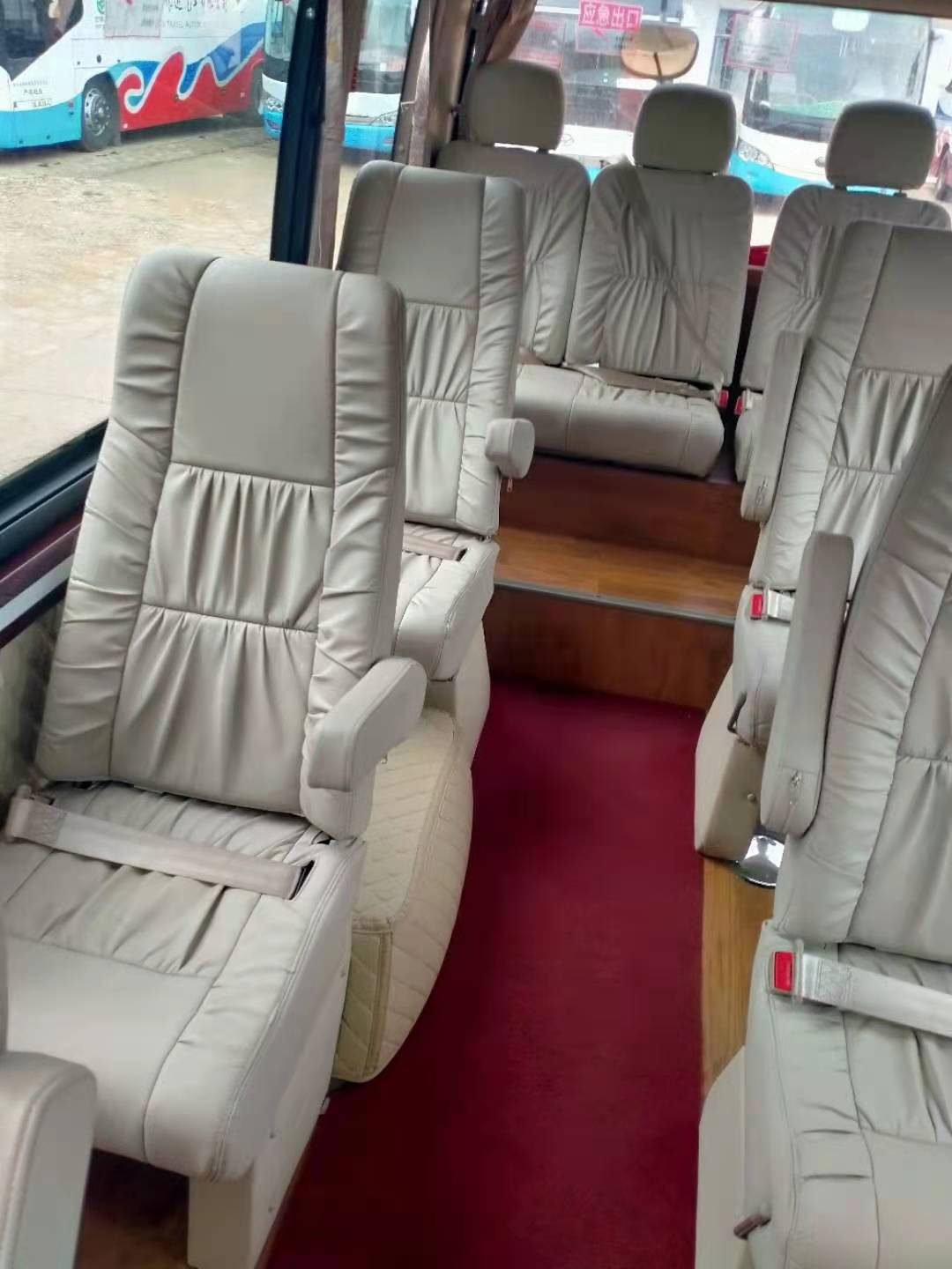 丽江旅游包车服务