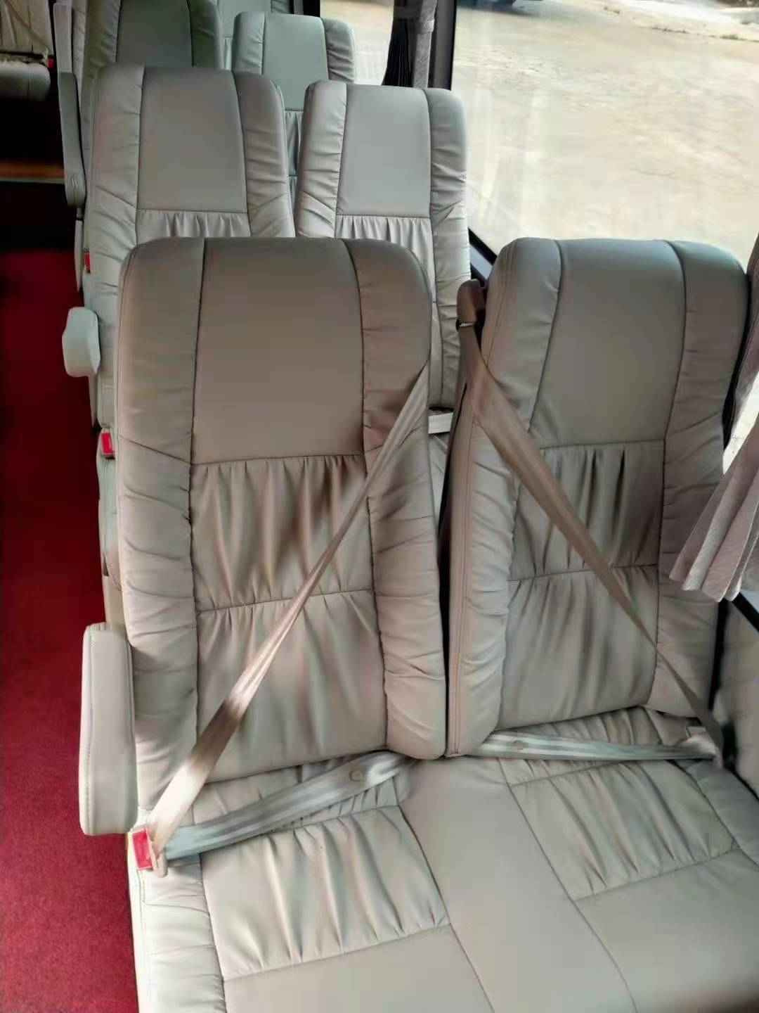 丽江旅游包车服务