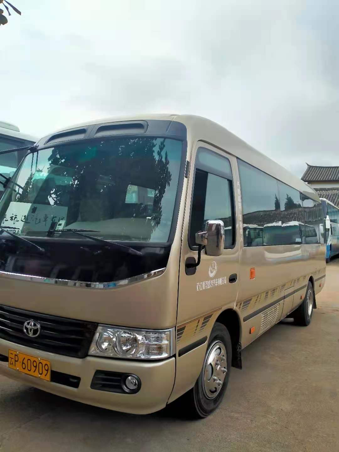 丽江旅游包车服务
