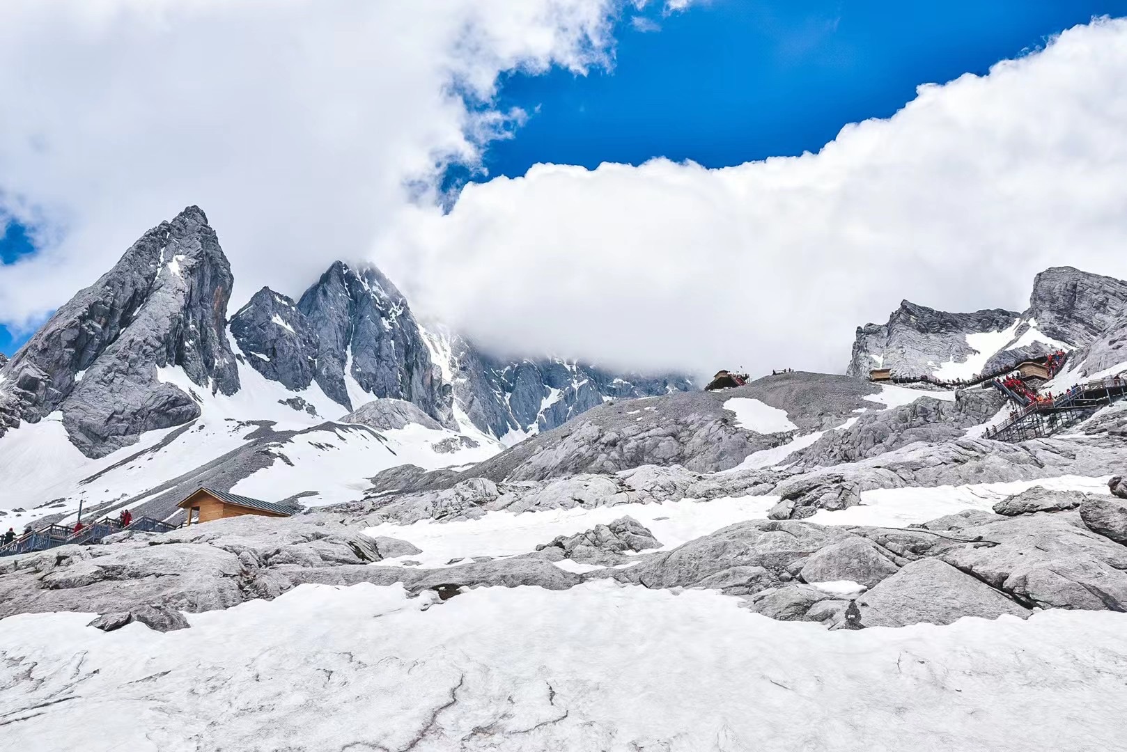丽江玉龙雪山景区旅游