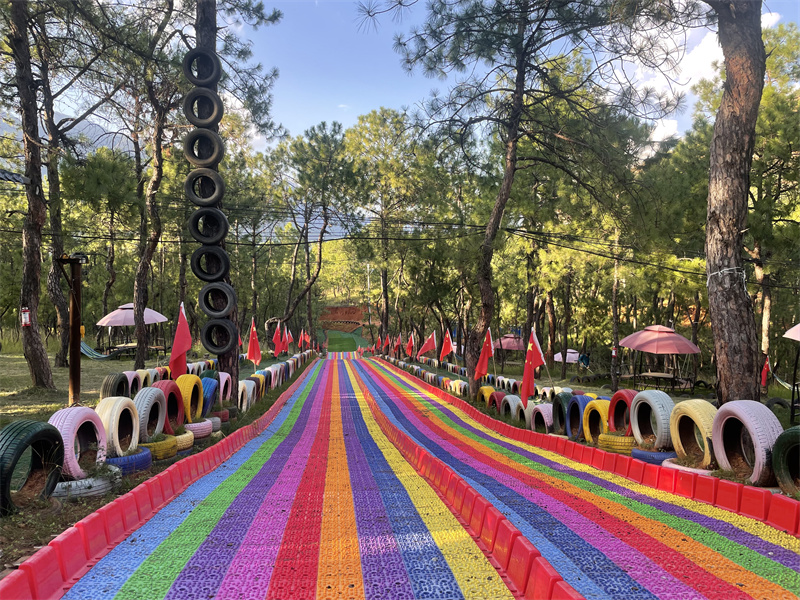 丽江雪龙峡谷户外拓展基地