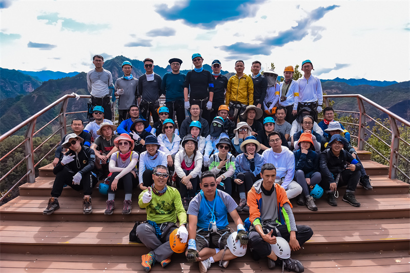 万科2022丽江老君山主题户外团建-户外露营-飞拉达-格拉丹草原徒步